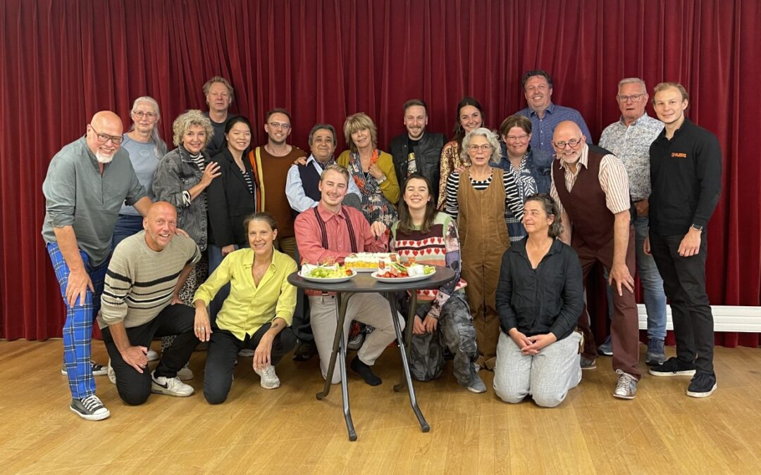 Eanske vol liefde: een feestelijke jubileumvoorstelling in de wijk