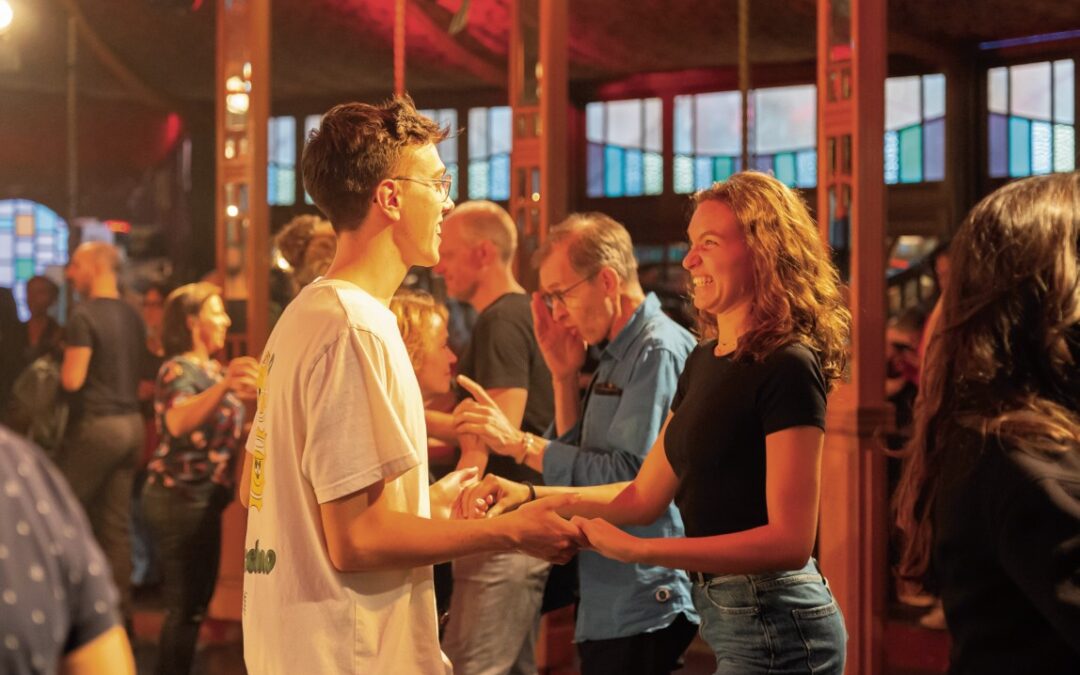 DANSDAGEN ENSCHEDE: DRIE DAGEN LANG ALLE DANS IN DE SCHIJNWERPERS