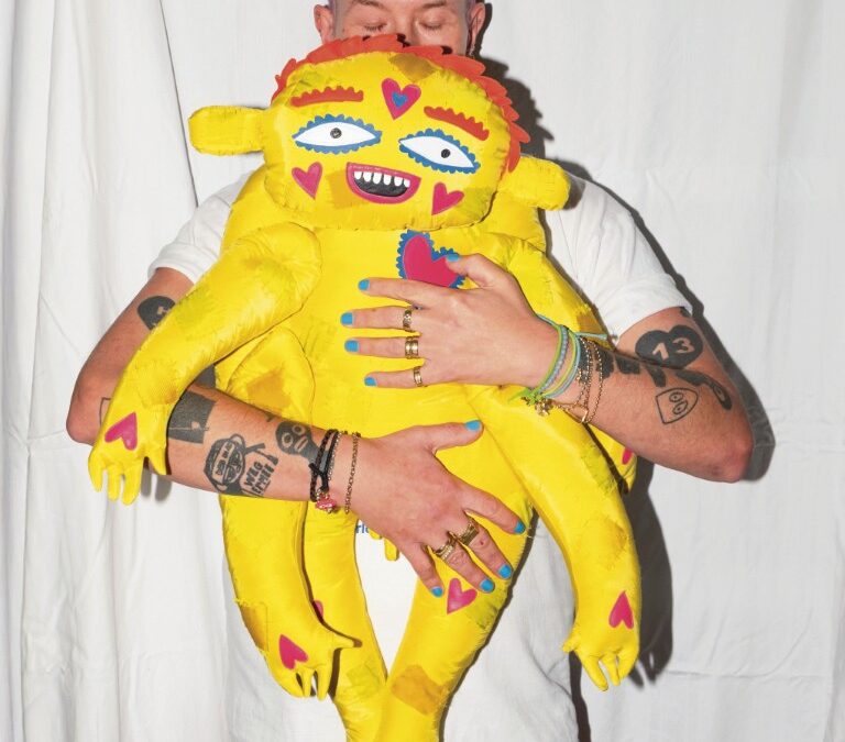 BAS KOSTERS — MANY LOVING ARMS